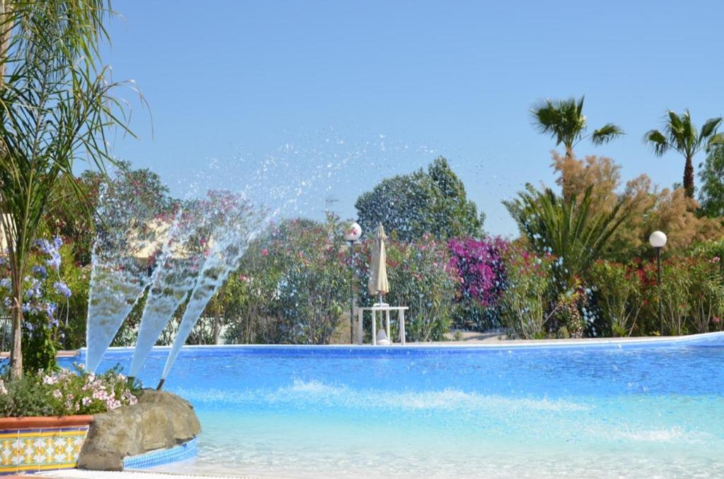 Alessidamo Club Metaponto Hotel Luaran gambar