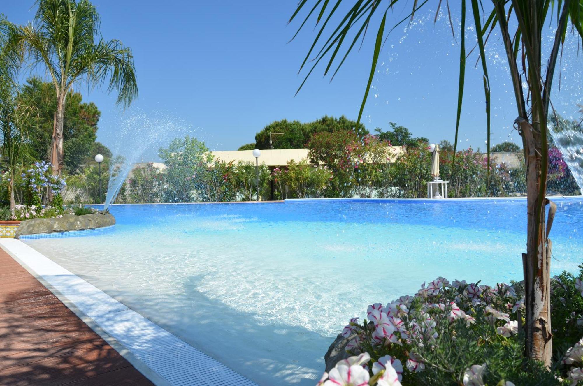 Alessidamo Club Metaponto Hotel Luaran gambar